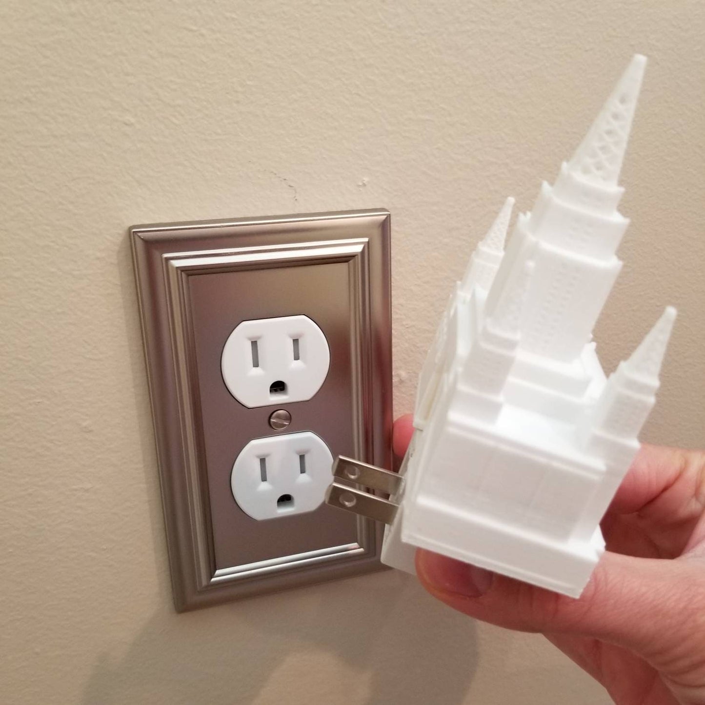 Oakland California Temple Night Light (Plug-in, LED)