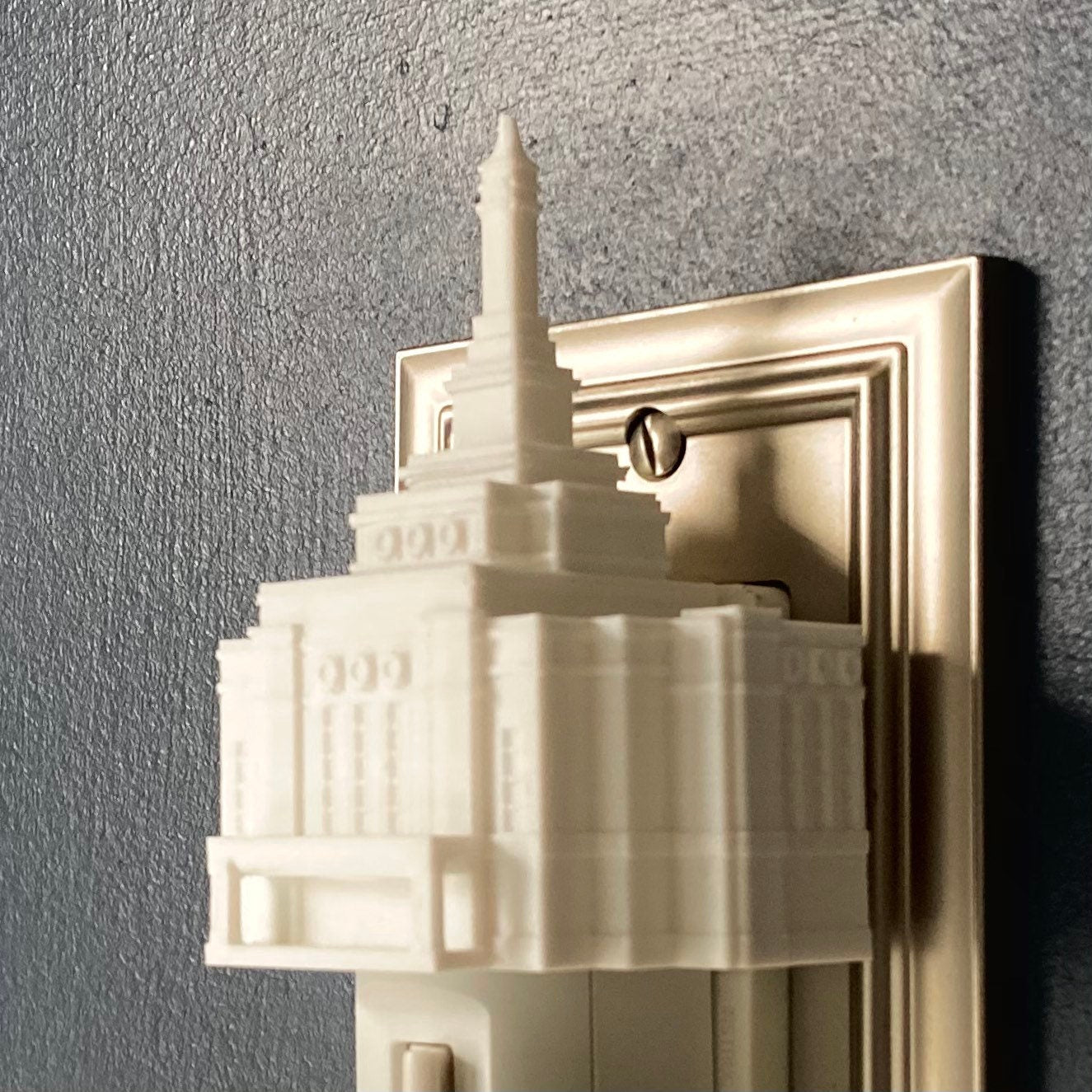 Winter Quarters Nebraska Temple Night Light (Plug-in, LED)