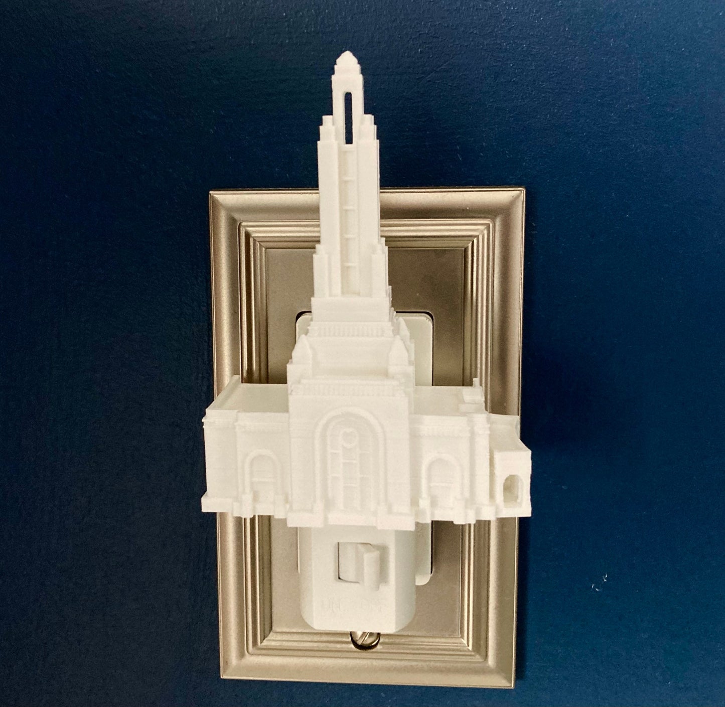 Redlands California Temple Night Light (Plug-in, LED)