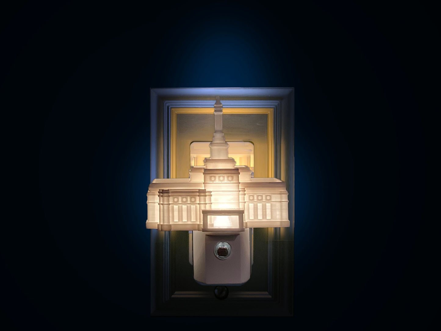 Kona Hawaii Temple Night Light (Plug-in, LED)